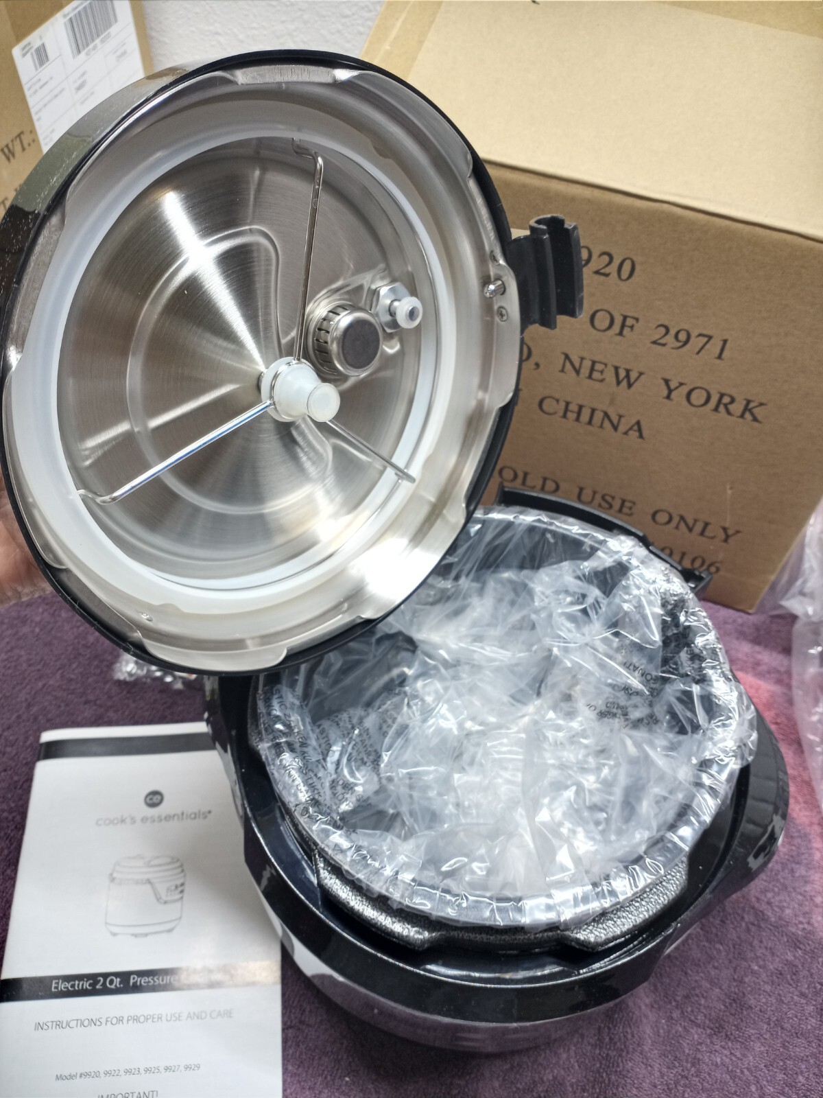 PRESSURE COOKER 2 Quart Model No. 9920 FIGLI LLC COOK`S ESSENTIALS