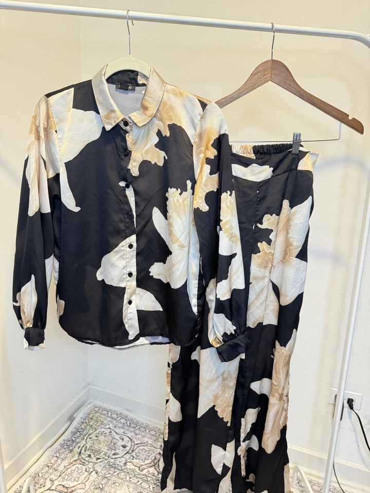 CAMISA Y PANTALÓN BOOHOO MUJER PLUS 2 PIEZAS GRAN ESCALA FLORAL CORTE RELAJADO TALLA 6-8 Foto 4 de 4