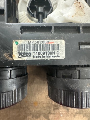 2011 TO 2014 MITSUBISHI FUSO CLIMATE CONTROL TESTED GOOD - Picture 3 of 3