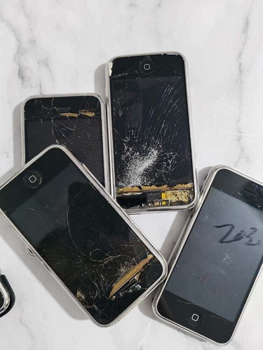 lot of Apple iPhone 1st Gen 2G 4GB/8GB/16GB not working scrach and dents - Photo 31 sur 32