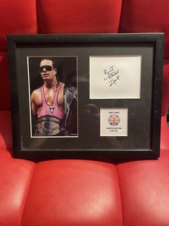 Wwf Wrestling Bret Hart Signed Photo Frame limited edition 8 of 200