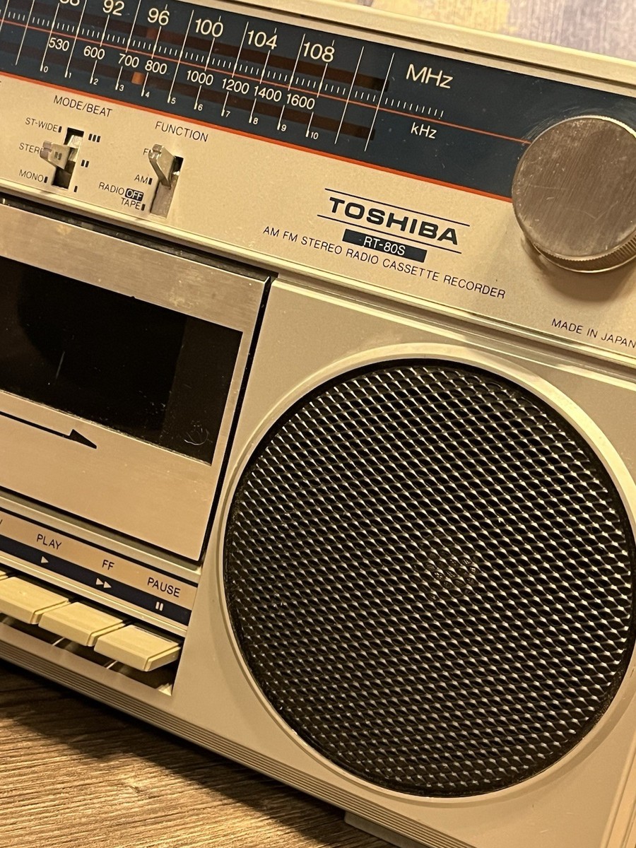 Vintage Toshiba RT-80S Boombox RARE Iconic Cassette Ghetto-Blaster