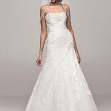 Davids Bridal Stunning Wedding Gown 14W NEW