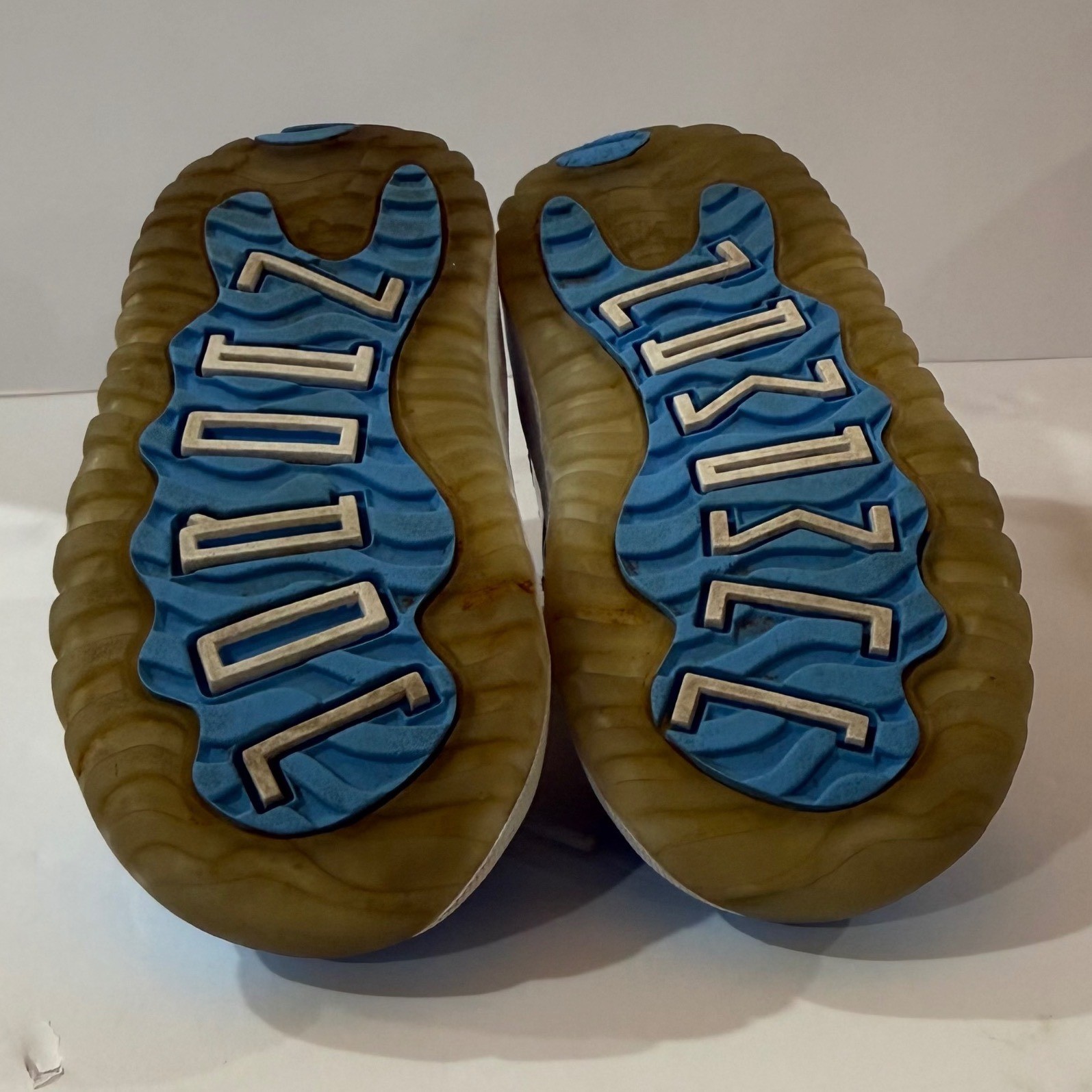 Jordan 11 Retro Low University Blue Toddler Sneakers 505836-106 Size 6C thumbnail 3