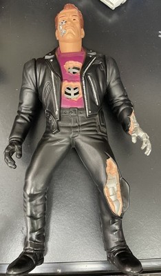 1992 Kenner Ultimate Terminator Talking w Light-Up Eyes  Most Work! Arnold Read