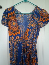 Summer flower print wrap raffle woman dress SMALL (New Without Tag)