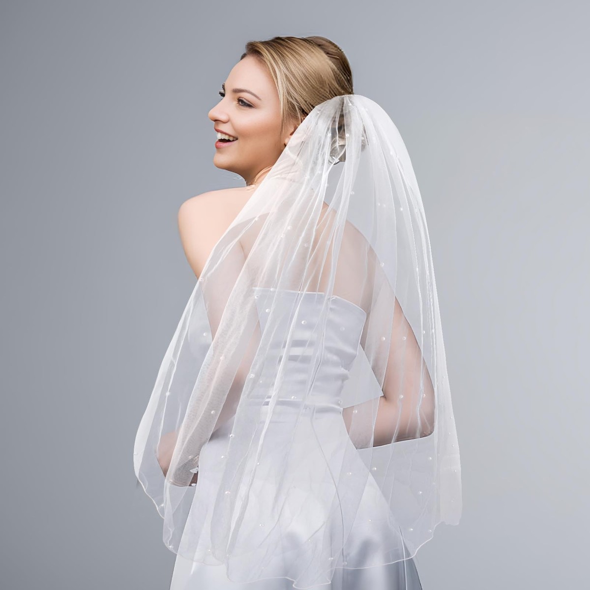 White Pearl Fingertip Wedding Bridal Veil with Metal Comb 