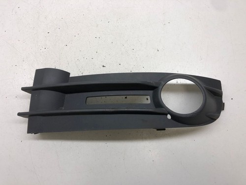 Volkswagen Caddy 2008 Verkleidung Nebelscheinwerfer / Gitter vorne DRA65430