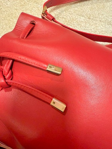 Borsa a tracolla Paris 64 con coulisse secchiello borsello rosso oro ferramenta USATA buone condizioni!! - Foto 7 di 7