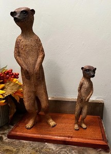 Realistic Meerkat Figurine Pair on Wood Base Wildlife Animal Sculpture Home Deco