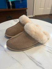 UGG Scuffette II Sand Women  s Size 8 Suede Sheepskin Slippers   Brand New