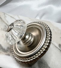 Set Of 10 Architectural Fluted Lucite-style Knobs Brushed Nickel Rosette Set Of 10 Architectural Fluted Lucite-style Knobs Brushed Nickel Rosette