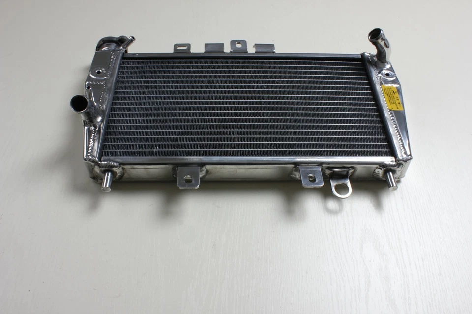 Aluminum alloy radiator for Triumph Speed Triple 955I 1997-2006 1998 1999 2000 - Image 3 of 4