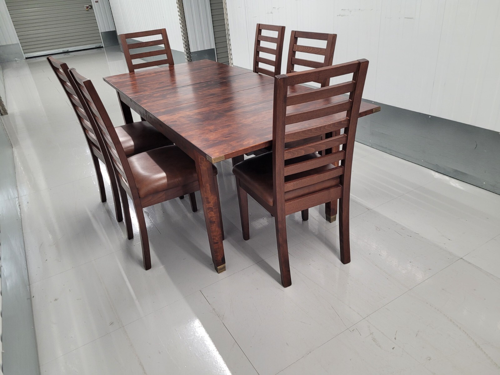 VINTAGE LAURA ASHLEY CHALDON EXTENDING DINING TABLE AND 6 CHAIRS