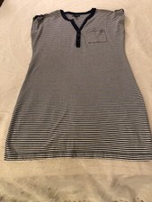 Gap Size Small Women’s Striped Dress Navy & White