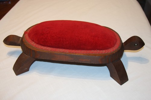 Vtg Hand Crafted Wood Reptile Turtle Small Green Upholstered Ottoman Foot Stool - Picture 8 of 20