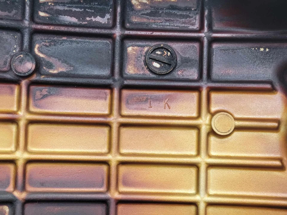 Cubierta de válvula de motor Toyota 4.0L 1GRFE lado izquierdo del conductor 4Runner FJ Tundra OEM Foto 3 de 4