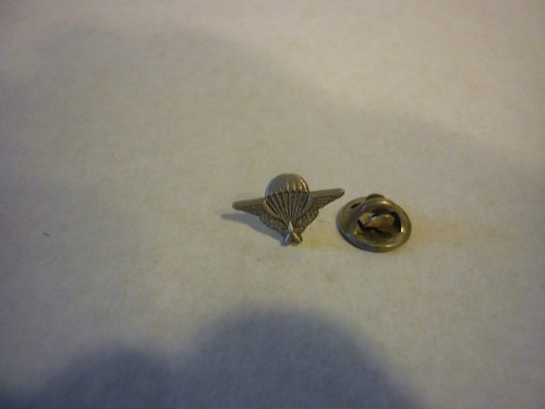 PIN'S PIN MILITAIRE Armee 2 Eme Regiment D'infanterie EUR 8,00