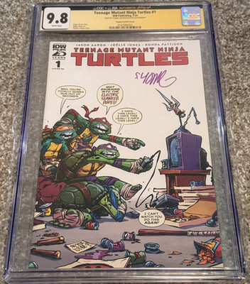 Teenage Mutant Ninja Turtles #1 CGC 9.8 Signed Skottie Young TMNT