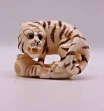 Japanese Netsuke: Tiger On Bamboo by Shozan Excellent Condition