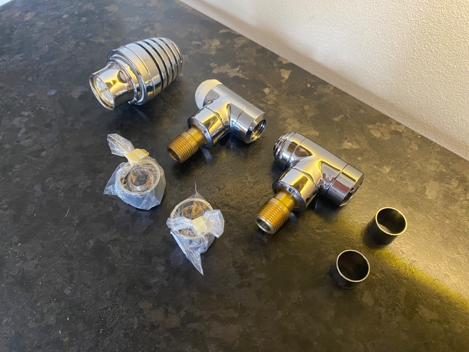 New Bisque Radiator Valves Set H Stunning steel radiator valves eBay