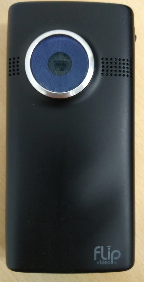 Flip MinoHD Camcorder Video Camera 8GB 2 Hour 3rd Generation M31120B - Image 4 of 4