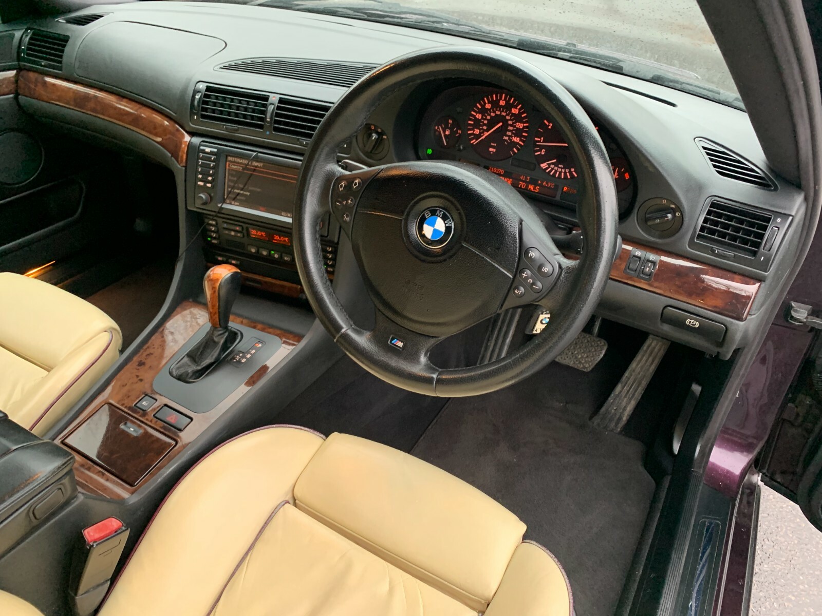 Image 101 - 2001-X-BMW-E38-728-Sport-Individual-New-MOT-rare-Mora