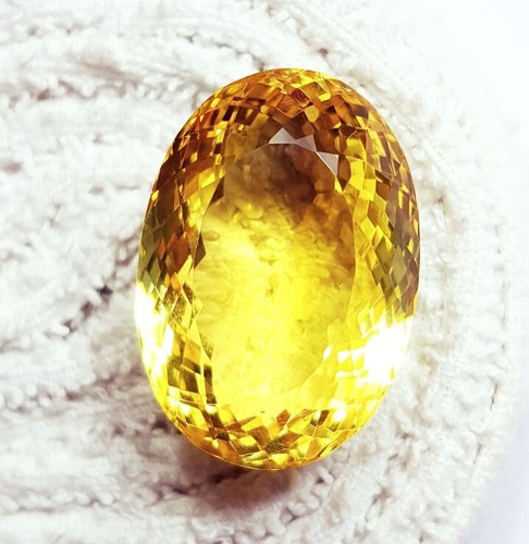 Yellow Topaz Oval Shape 63.90 Ct Certified Loose Gemstone With Best Price sale - Picture 5 of 7