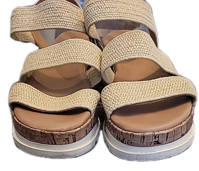 APL Sandali donna con zeppa 2 5" fili universali. Beige. Taglia 7