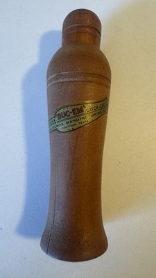 ''DUC-EN'' Vintage Wood Duck Call OLIVEROS MACTURING CO. Houston, Texas