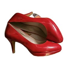 Vince Camuto Pran Red Patent Leather Platform Pumps Heels Size 7.5 NWOT