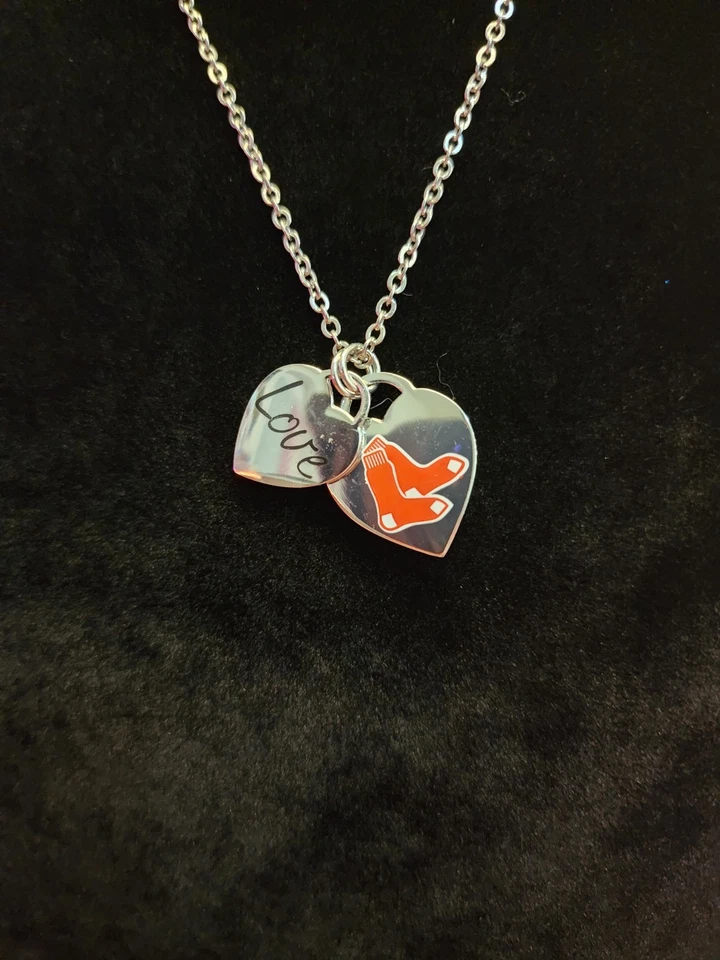 MLB Boston Red Sox Heart Love Charm Necklace Official Team Souvenir Baseball Fan - Image 2 of 4