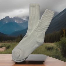 Vintage Socks 9-11 Crew Acrylic Blend White NOS Thick 16" 80s 90s Soft