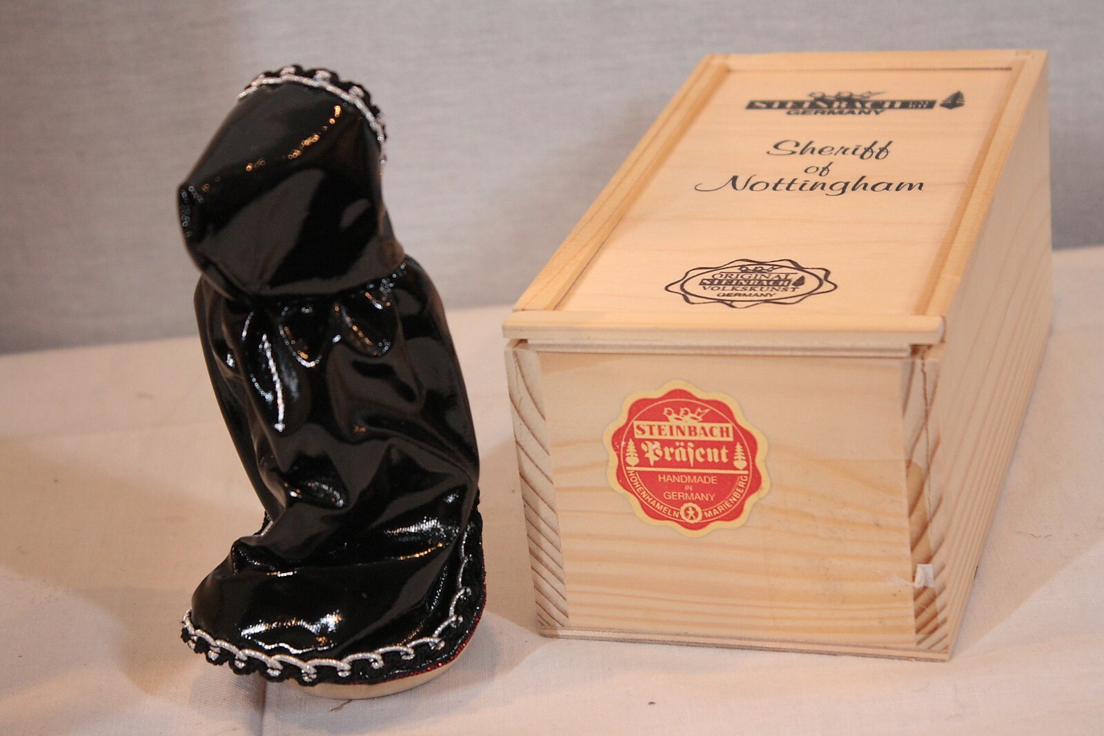 STEINBACH 4" SHERIFF OF NOTTINGHAM TINY NUTCRACKER ORNAMENT NEW IN