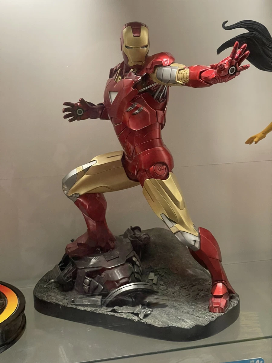 Iron Man Mark VII 1/4 Scale Premium Statue