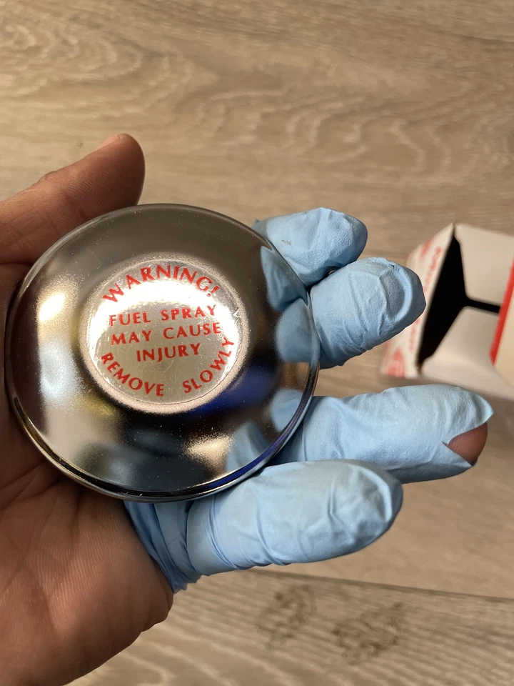 Tapa del tanque de combustible Tapa de gasolina OE Equivalente Tapa de combustible Cromo Vintage STANT Motorad 10623 Foto 3 de 3