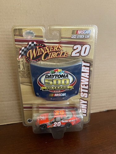 2008 Tony Stewart Home Depot Daytona 500 Version 1:64 car WC Winners Circle - Afbeelding 1 van 2