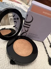 Saie Glow Sculpt ~ Multi-Use Cream Highlighting Blush In QUARTZGLOW NIB!