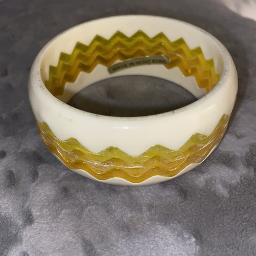 Vintage 1960s MCM Bracelet Hong Kong Yellow Orange Pattern Plastic Rare! - Picture 20 of 23