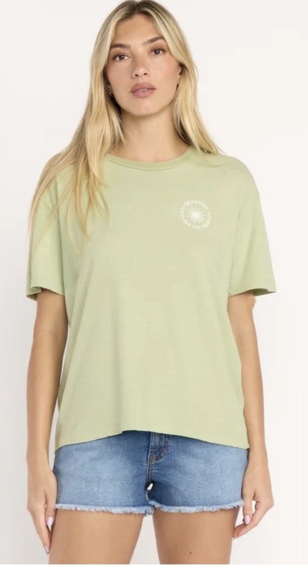 Billabong Women’s Graphic T-Shirt Paradise Is Calling Small