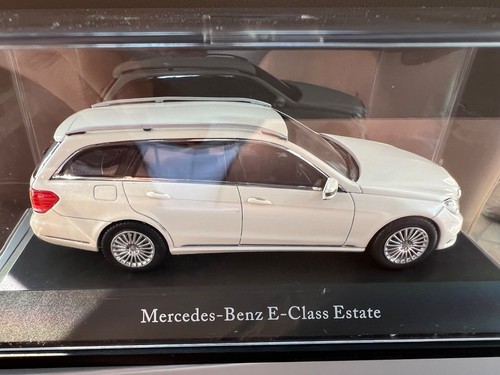 Mercedes-Benz Clase E T - Modelo 1:43 blanco diamante embalaje original Kyosho B66960190 - Imagen 8 de 14