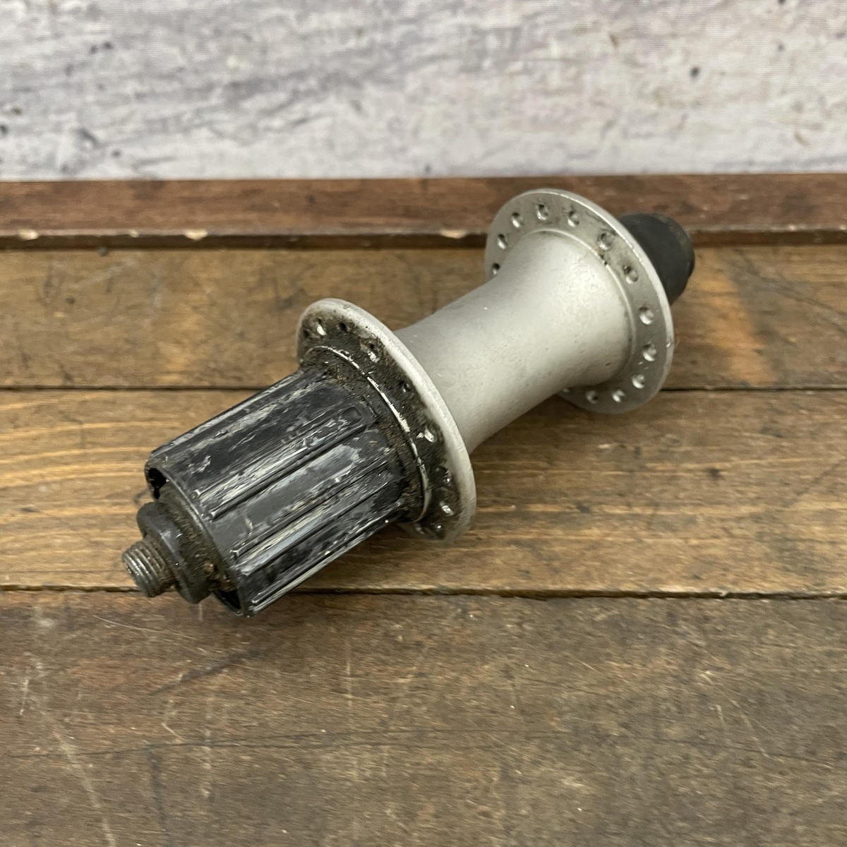 Moyeu Arrière Shimano Deore XT FH-M737 32 Trous - VTT Vintage Argent - Occasion