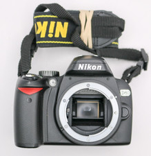 Nikon D60 10.2MP Digital SLR Camera Body   Tested Working   Excellent Condition