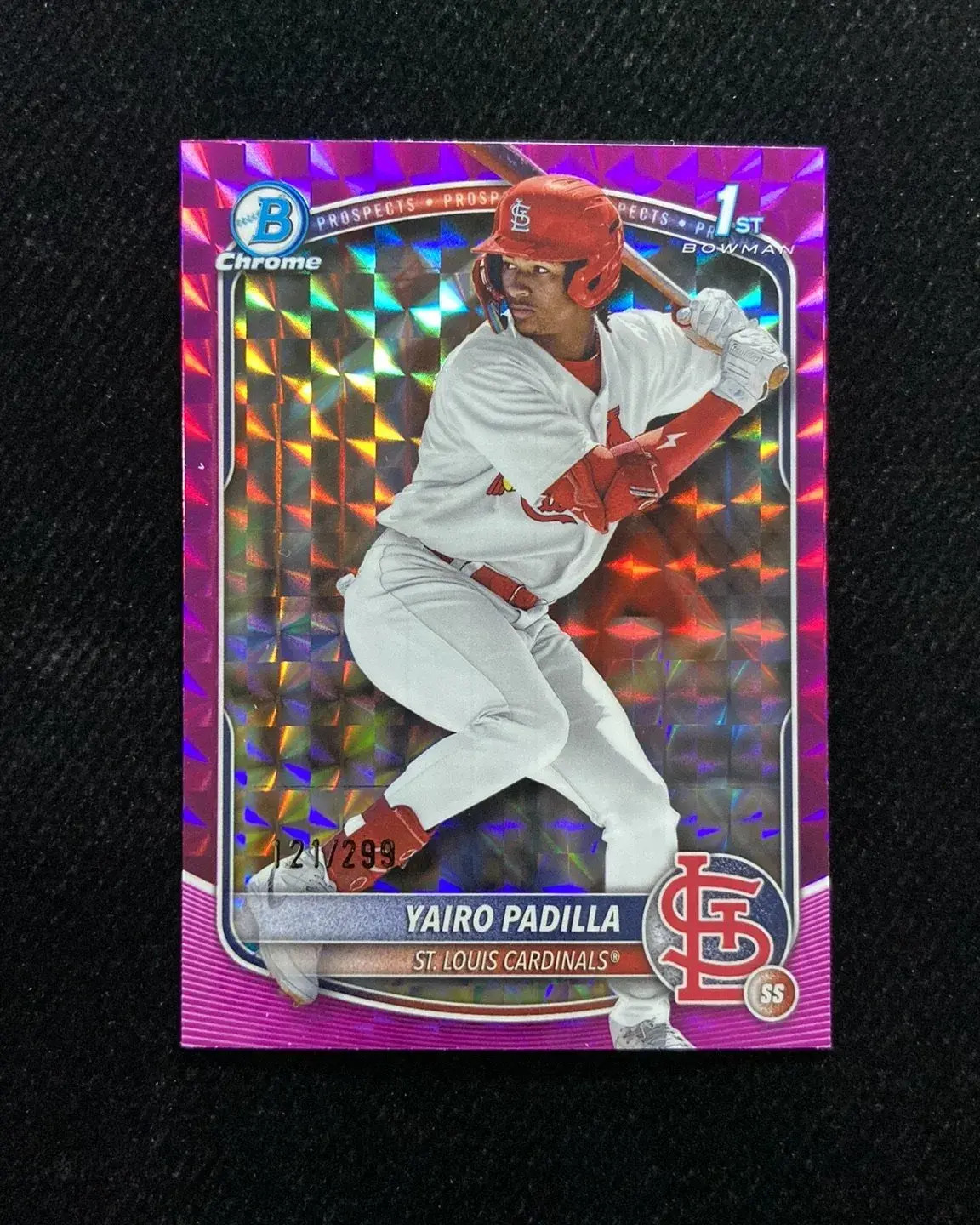 2025 Topps Bowman Chrome Fuchsia Geometric #BCP-236 Yairo Padilla 1st 121/299 HD