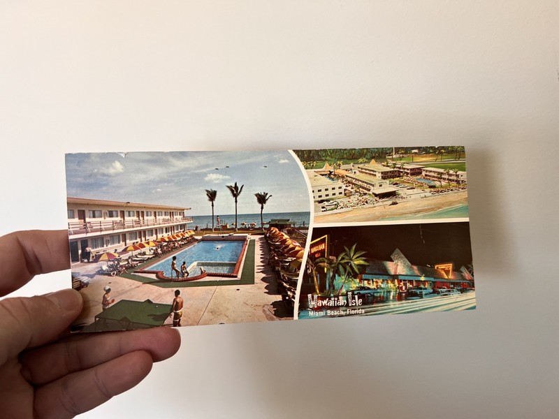 Hawaiian Isle Hotel Motel - Miami Beach - Florida - Postcard