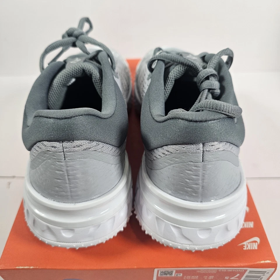 Zapato de softbol Nike Alpha Huarache Elite 4 Turf para mujer talla 8,5 DV0496 012 sin tapa Foto 2 de 4