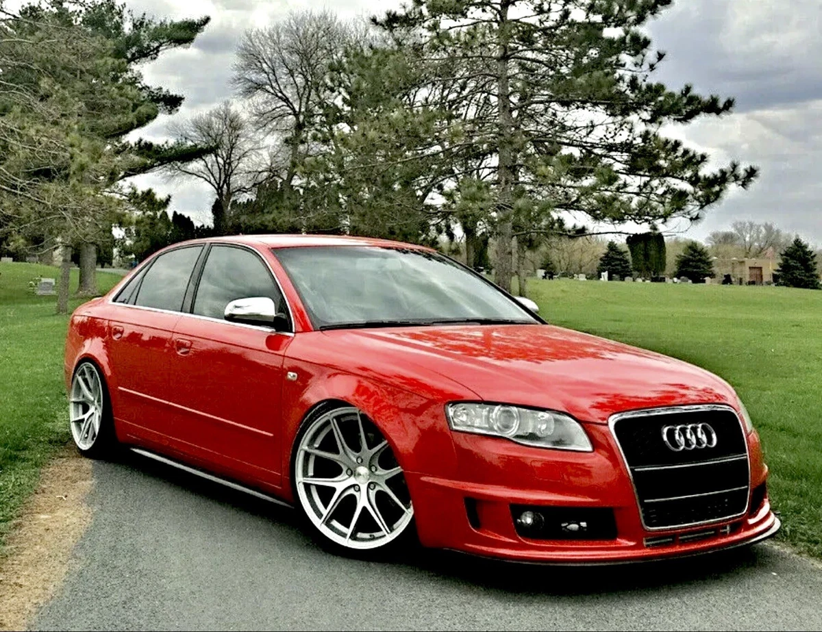 Audi A4 / S4 B7 / 8E - side skirts, side lists, running boards