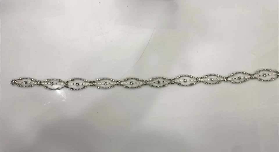 Tocado Floral Maria Elena Halo Nupcial Tono Plata Con Cristales Swarovski Foto 3 de 4