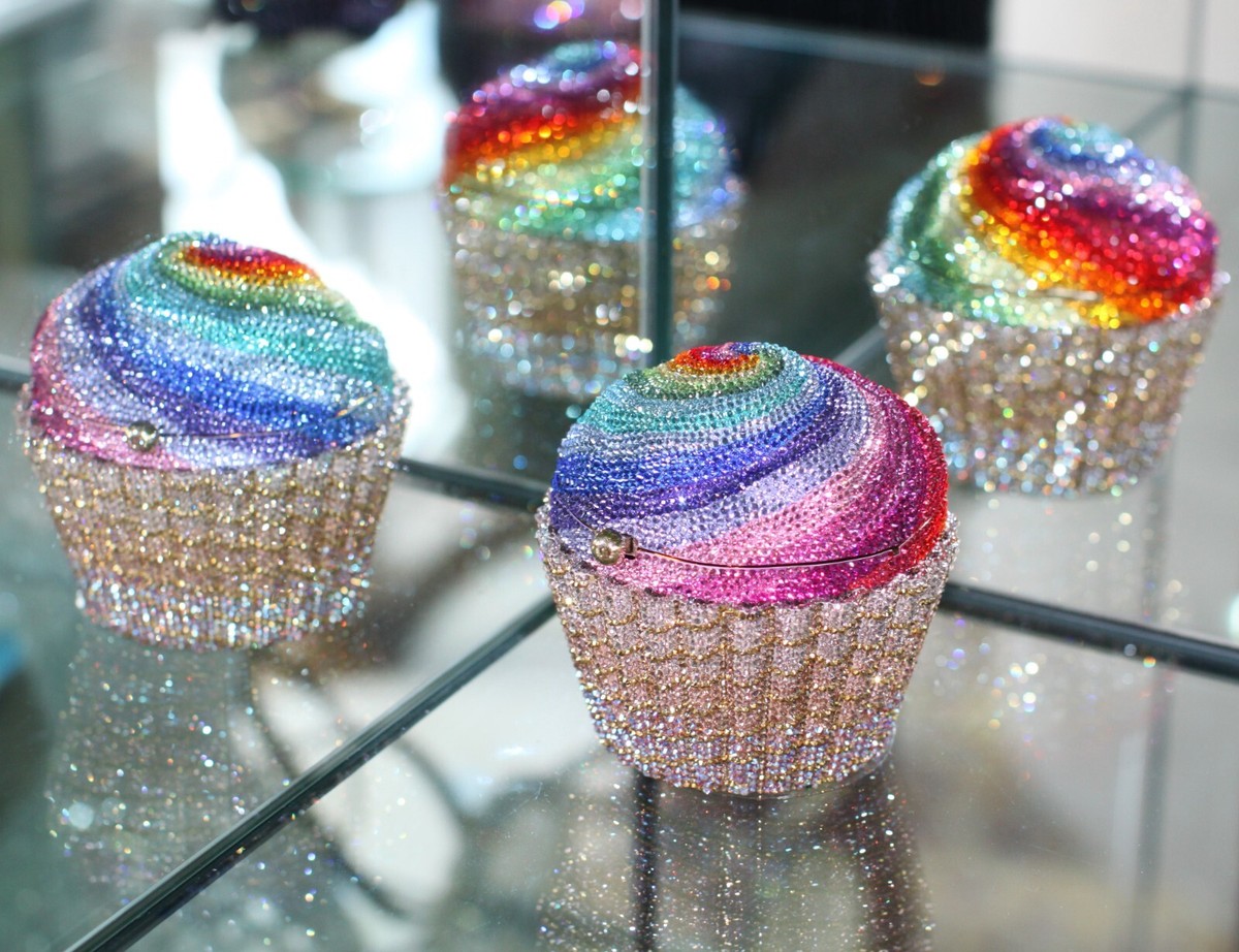 JUDITH LEIBER ICONIC SWAROVSKI CRYSTAL RAINBOW SWIRL CUPCAKE