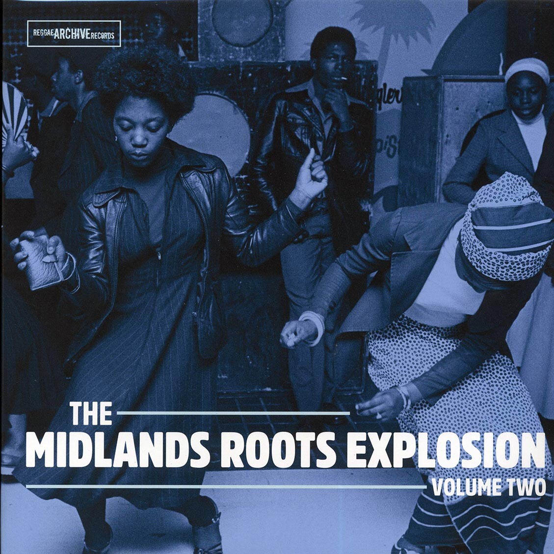 Виниловые заглавные буквы, Основание, Стальной пульс, Музыкальная молодость, Черный символ и др